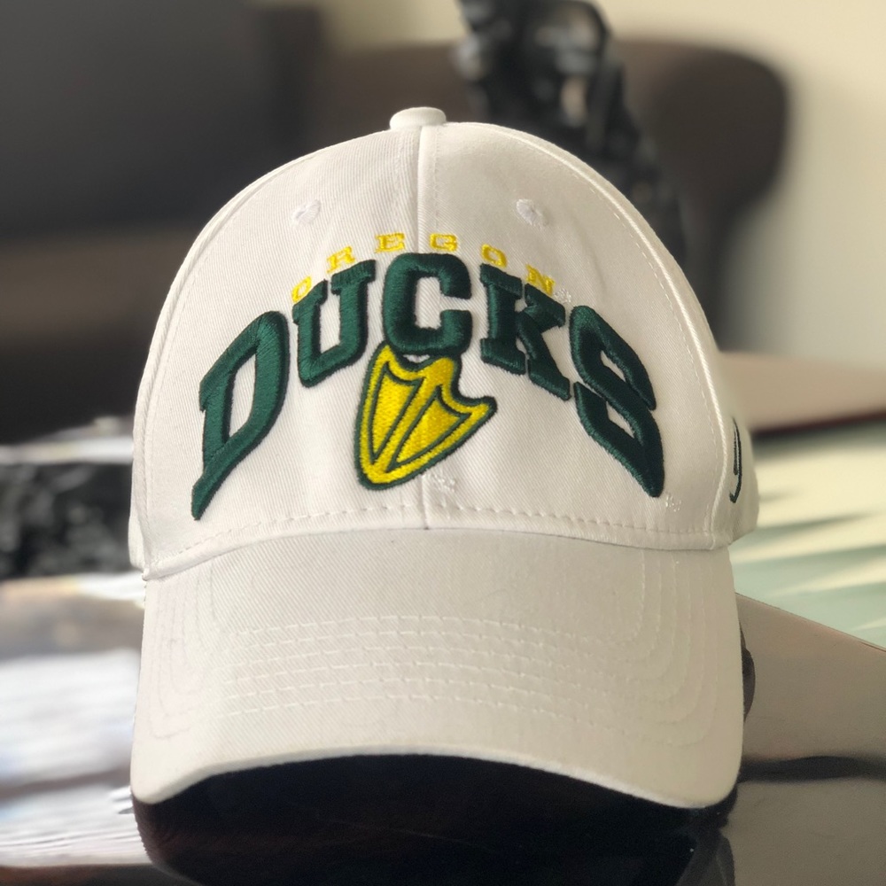 Oregon Ducks Adjustable Snapback Hat